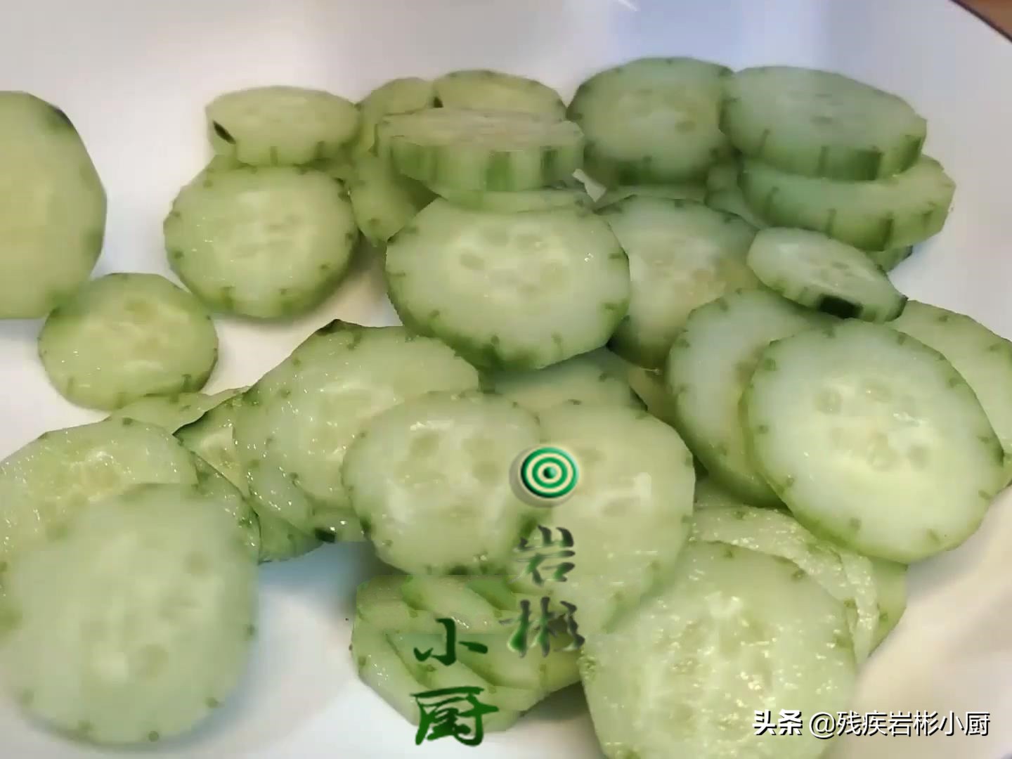 黃瓜減肥法一周瘦20斤是真的嗎(黃瓜減肥原理)