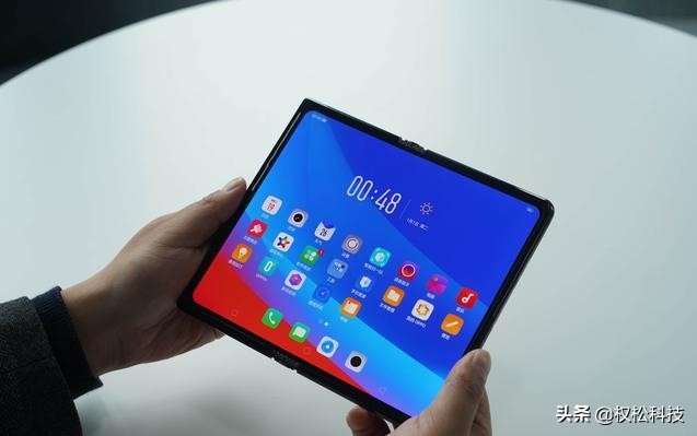 OPPO可折疊手機(jī)曝光:四攝5G加驍龍865價(jià)格過萬元