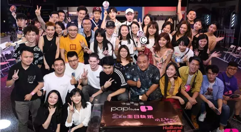 紅極一時的Papi醬，現(xiàn)在怎么樣了？在這個時代，沒人活的容易