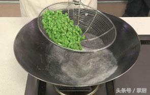 橄欖菜最好吃，最有營(yíng)養(yǎng)的做法，小時(shí)候媽媽經(jīng)常這樣做給我們吃