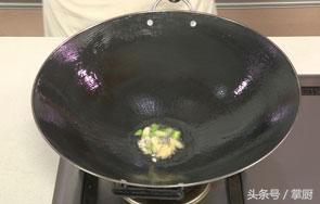 橄欖菜最好吃，最有營(yíng)養(yǎng)的做法，小時(shí)候媽媽經(jīng)常這樣做給我們吃