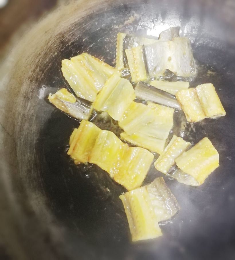 第一次炒鰻魚(yú)干，對(duì)出品十分滿意，而且超級(jí)下飯