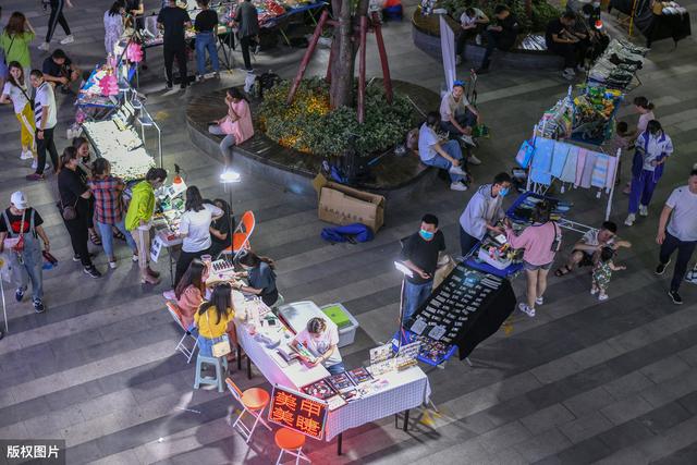 擺地?cái)傎u這些東西，利潤(rùn)高又好賣，適合新手操作