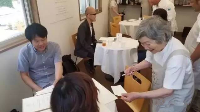 如何讓消費(fèi)者記住你？這幾個(gè)大開腦洞的創(chuàng)意營銷案例！