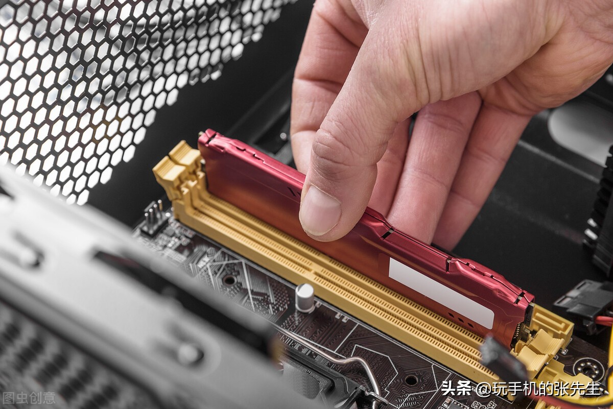 電腦突然死機(jī)！是什么問題？如何解決
