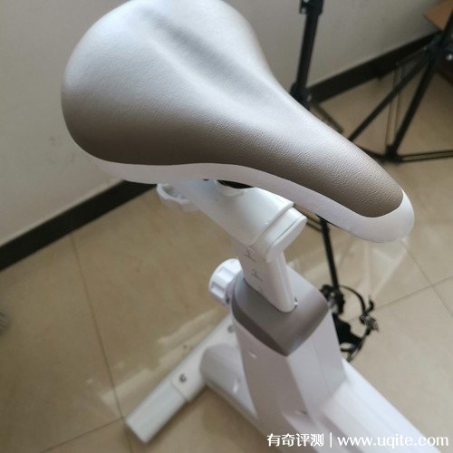 億健動(dòng)感單車怎么樣質(zhì)量如何，悅動(dòng)d8健身車體驗(yàn)評(píng)測(cè)(價(jià)格899元)